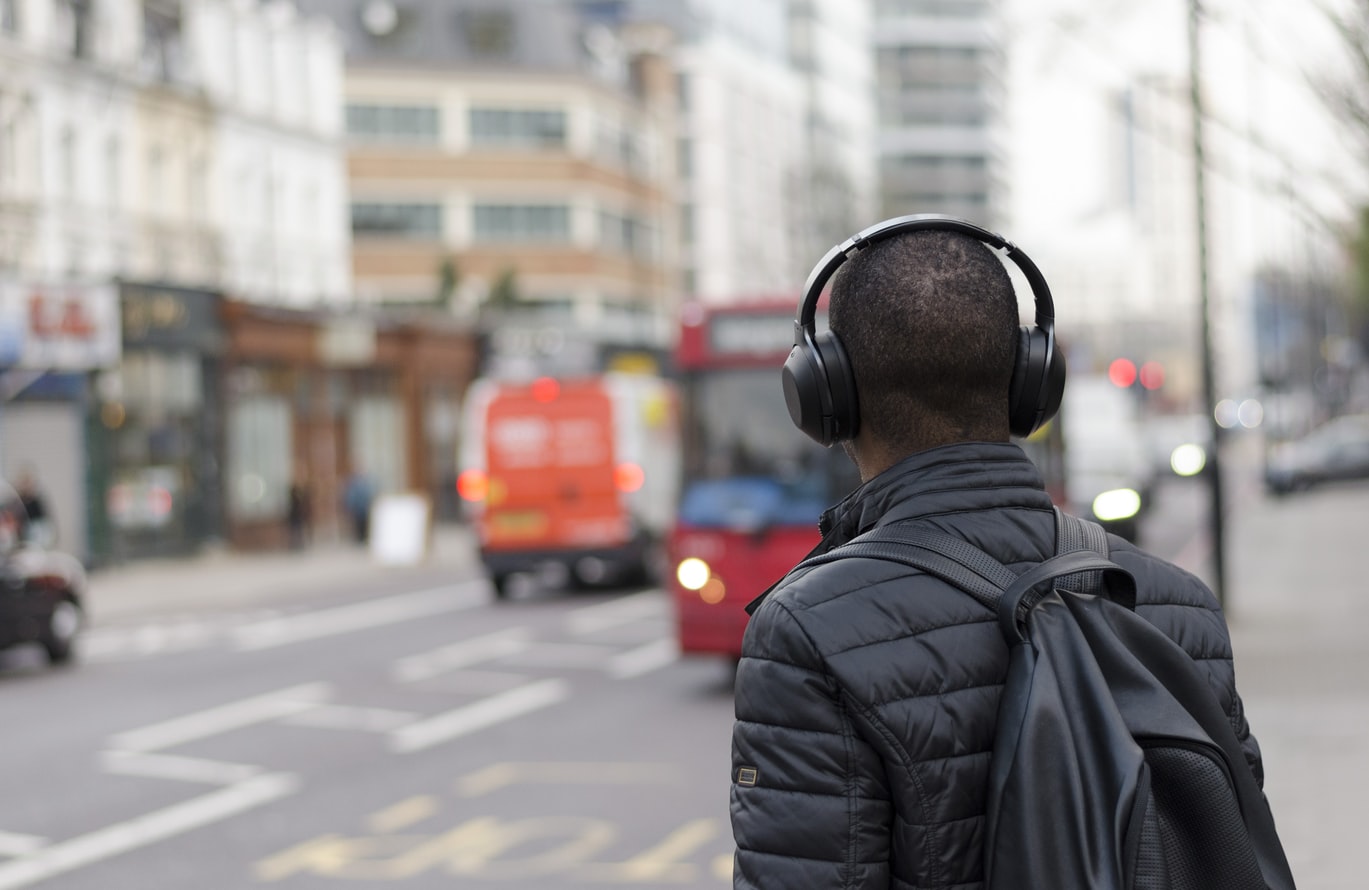 The Four Best Wireless Headphones for Travel