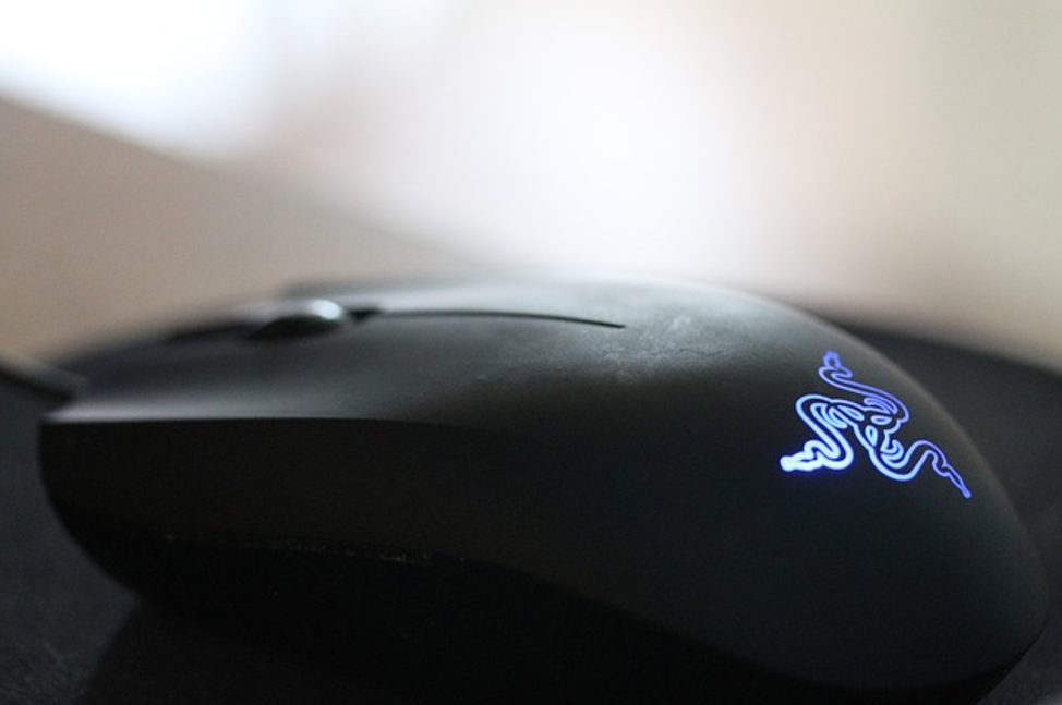 The Razer Basilisk X Gaming Mouse Gives You Both Speed and Precision